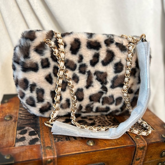 🐆 Juicy Couture GORGEOUS Fashion Vibe Flap Snow Leopard Shoulder Bag🐆NWOT - Picture 9 of 17